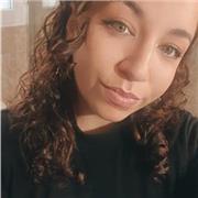 Soy graduada en enseñanzas superiores de música y doy clases de iniciación musical, elemental y medio. Online y presencial